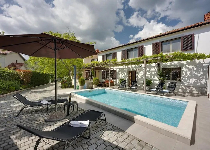 House Planik * Brest